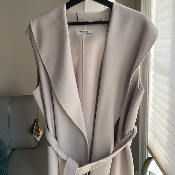 Super elegant , classy Max Mara NWT vest - Picture 8 of 16